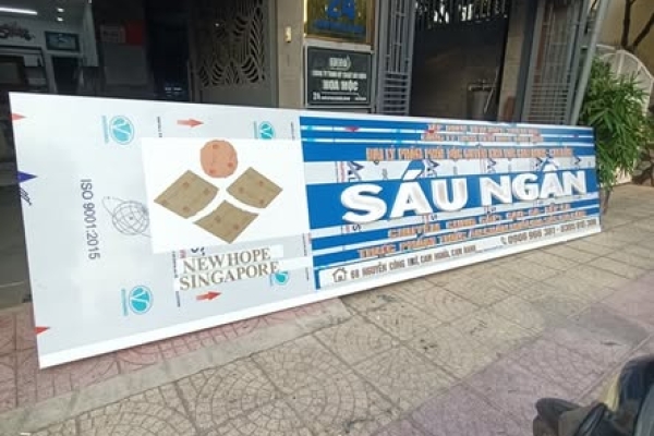 Hộp đèn, bảng hiệu quảng cáo